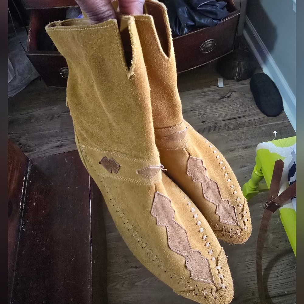 Vintage Leather Fringe Cowboy Boots by Clicks